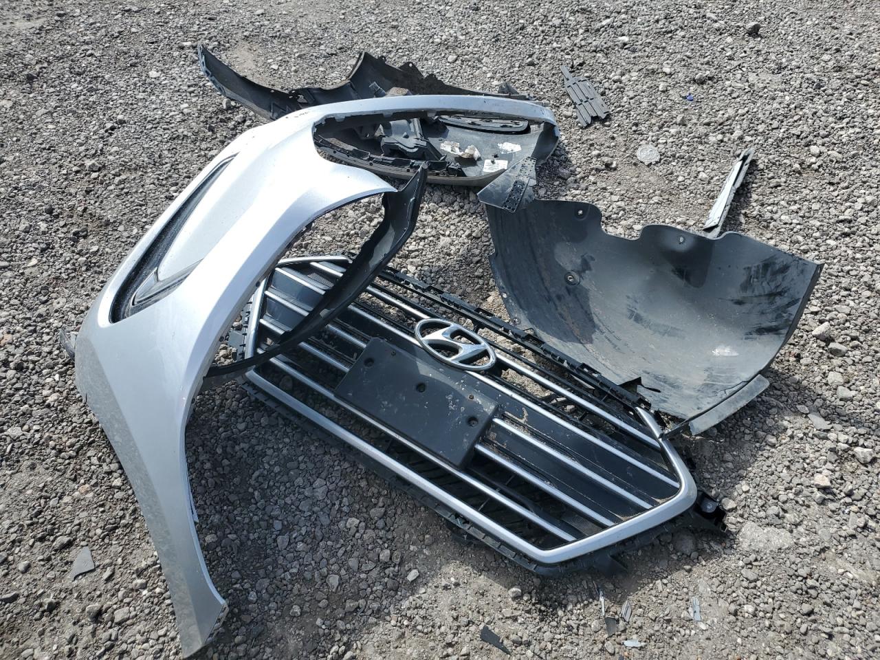 2017 Hyundai Elantra VIN 5NPD84LF2HH013364 Copart auction photo, front end / minor dent/scratches damage thumbnail 12
