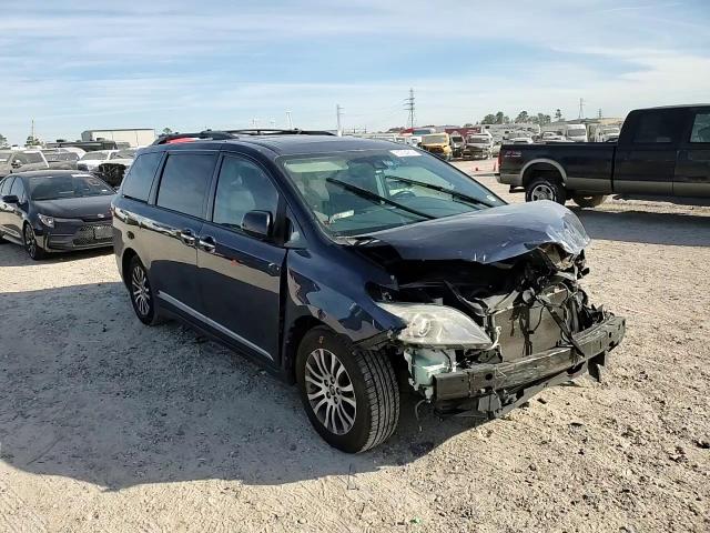 2019 Toyota Sienna VIN 5TDYZ3DC3KS971668 Copart auction photo, front end damage thumbnail 12