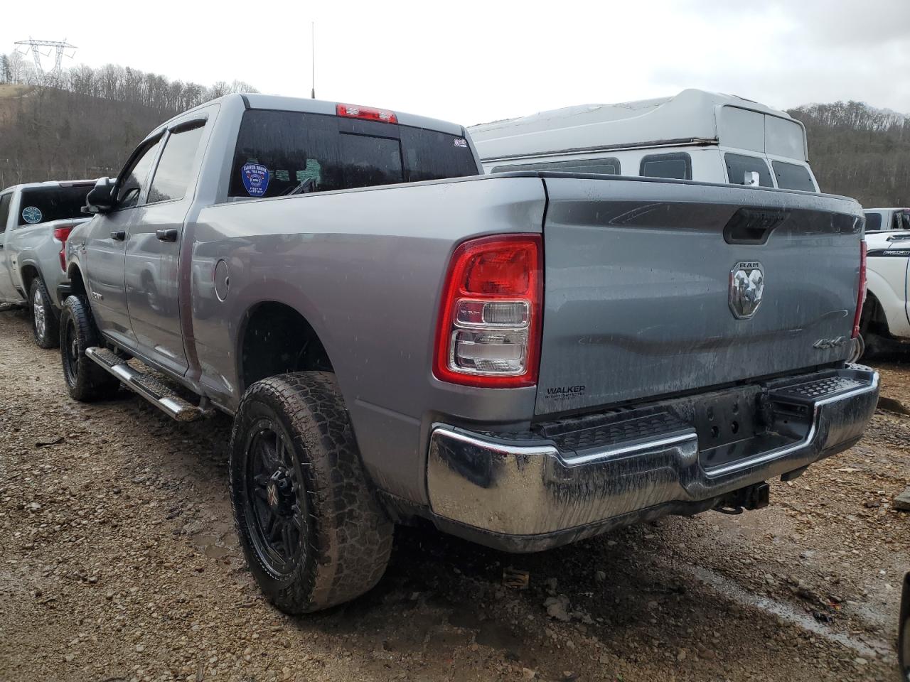 2020 RAM 2500 VIN 3C6UR5CL2LG239776 Copart auction photo, frame damage / all over damage thumbnail 2