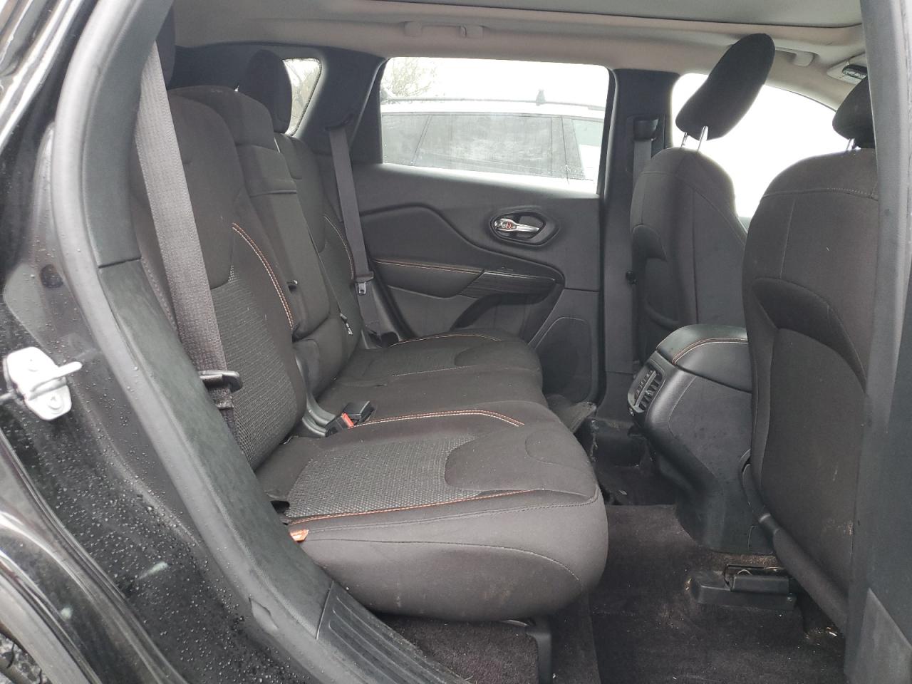 2017 Jeep Grand Cherokee VIN 1C4PJLCB1HW574402 Copart auction photo, front end damage thumbnail 11