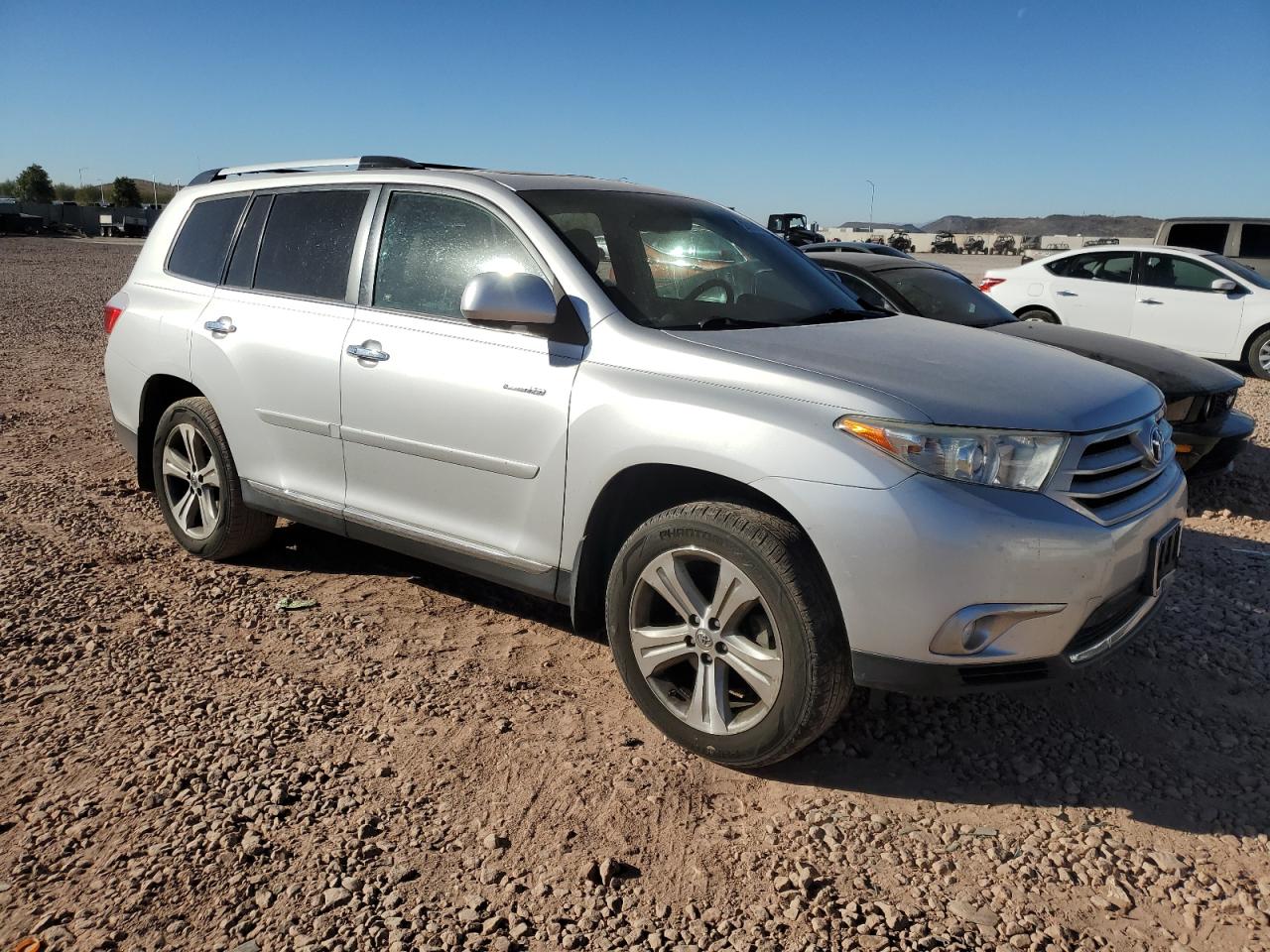 2013 Toyota Highlander VIN 5TDYK3EHXDS091472 Copart auction photo, side / rear end damage thumbnail 4