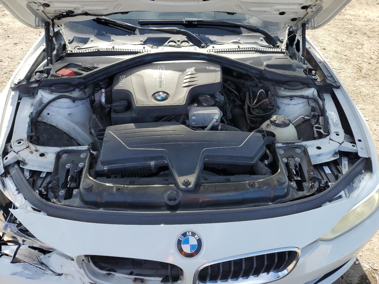 2014 BMW 3er VIN WBA3A5G58ENP27306 Copart auction photo, front end damage thumbnail 11