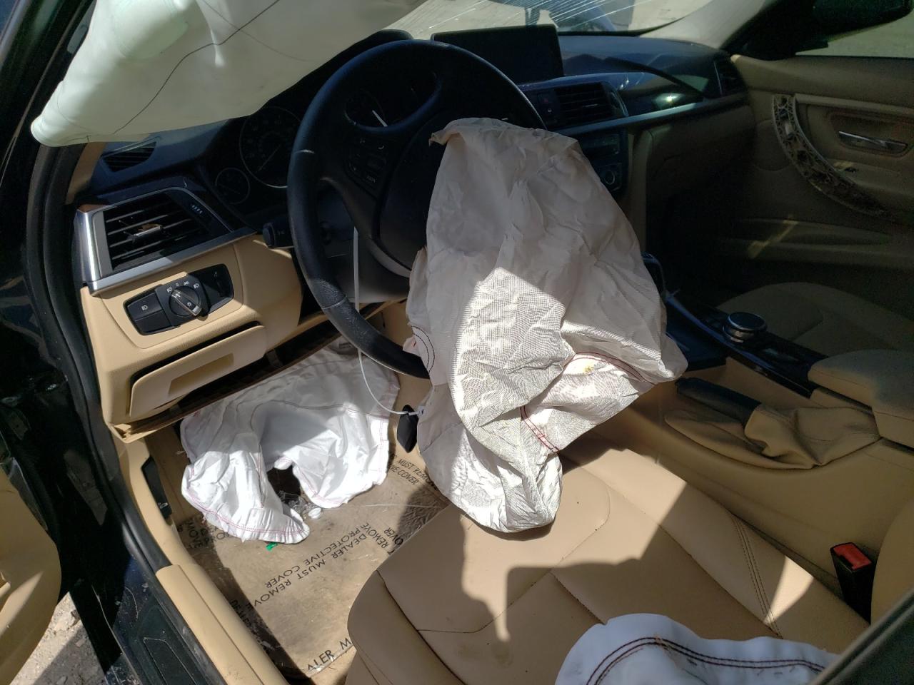 2016 BMW 3er VIN WBA8E5G59GNU20191 Copart auction photo, front end / side damage thumbnail 8