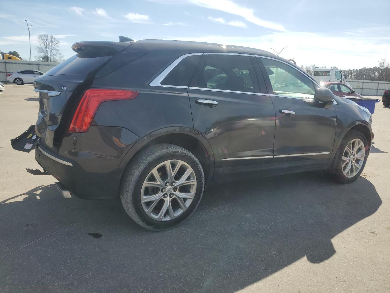 2017 Cadillac XT5 VIN 1GYKNBRS3HZ101691 Copart auction photo, rear end / side damage thumbnail 3