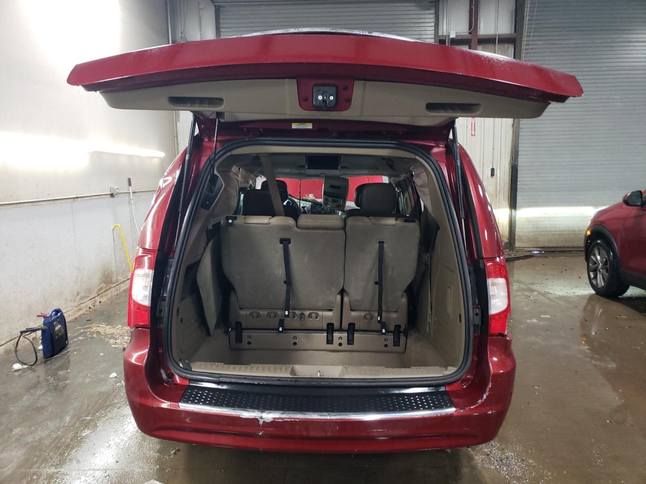 2012 Chrysler Town & Country VIN 2C4RC1BG1CR338631 Copart auction photo, rollover damage thumbnail 6