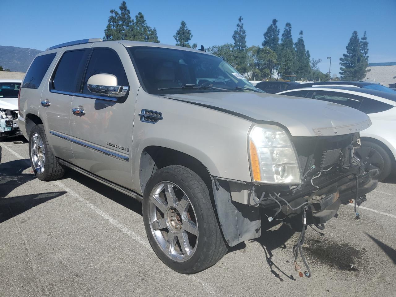 2007 Cadillac Escalade VIN 1GYFK63807R312361 Copart auction photo, front end damage thumbnail 4