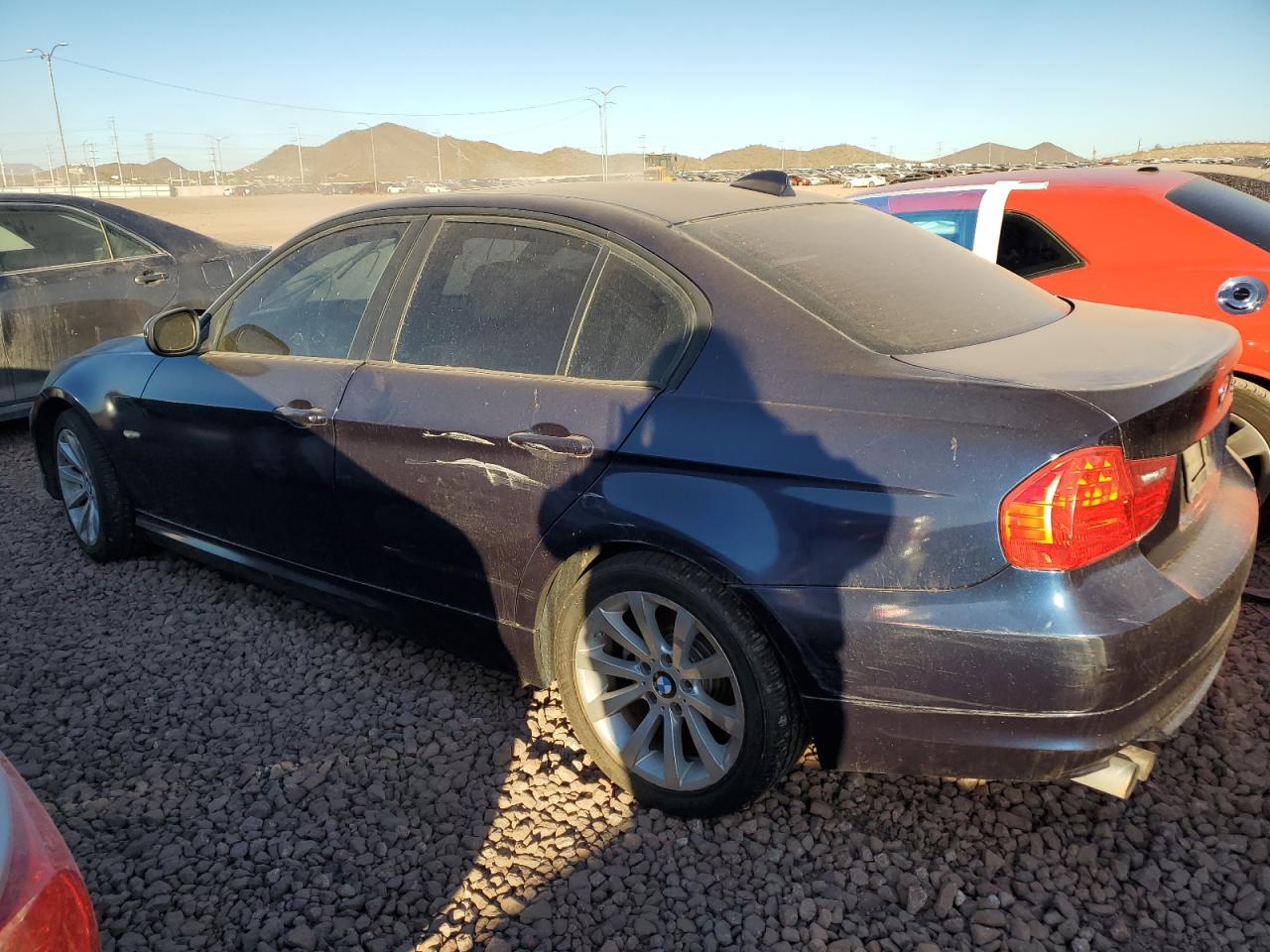 2011 BMW 3er VIN WBAPH7G5XBNM58309 Copart auction photo, side damage thumbnail 2