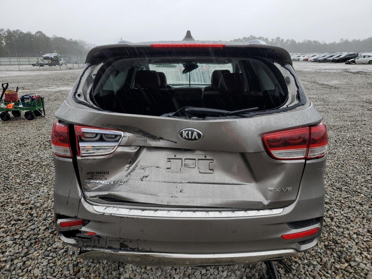 2017 KIA Sorento VIN 5XYPK4A52HG318427 Copart auction photo, front end / rear end damage thumbnail 6