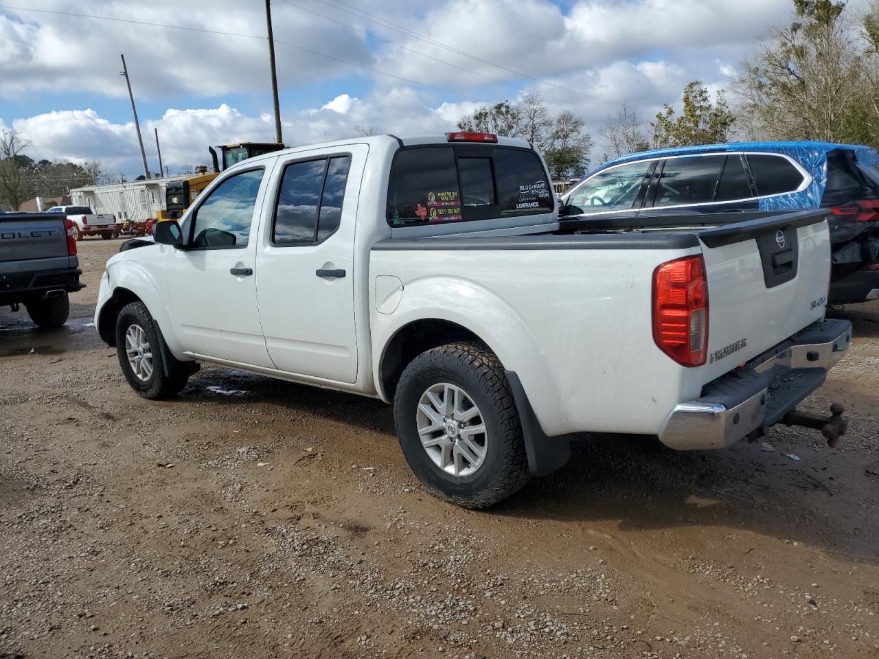 2015 Nissan Navara (Frontier) VIN 1N6AD0EV7FN764837 Copart auction photo, front end damage thumbnail 2