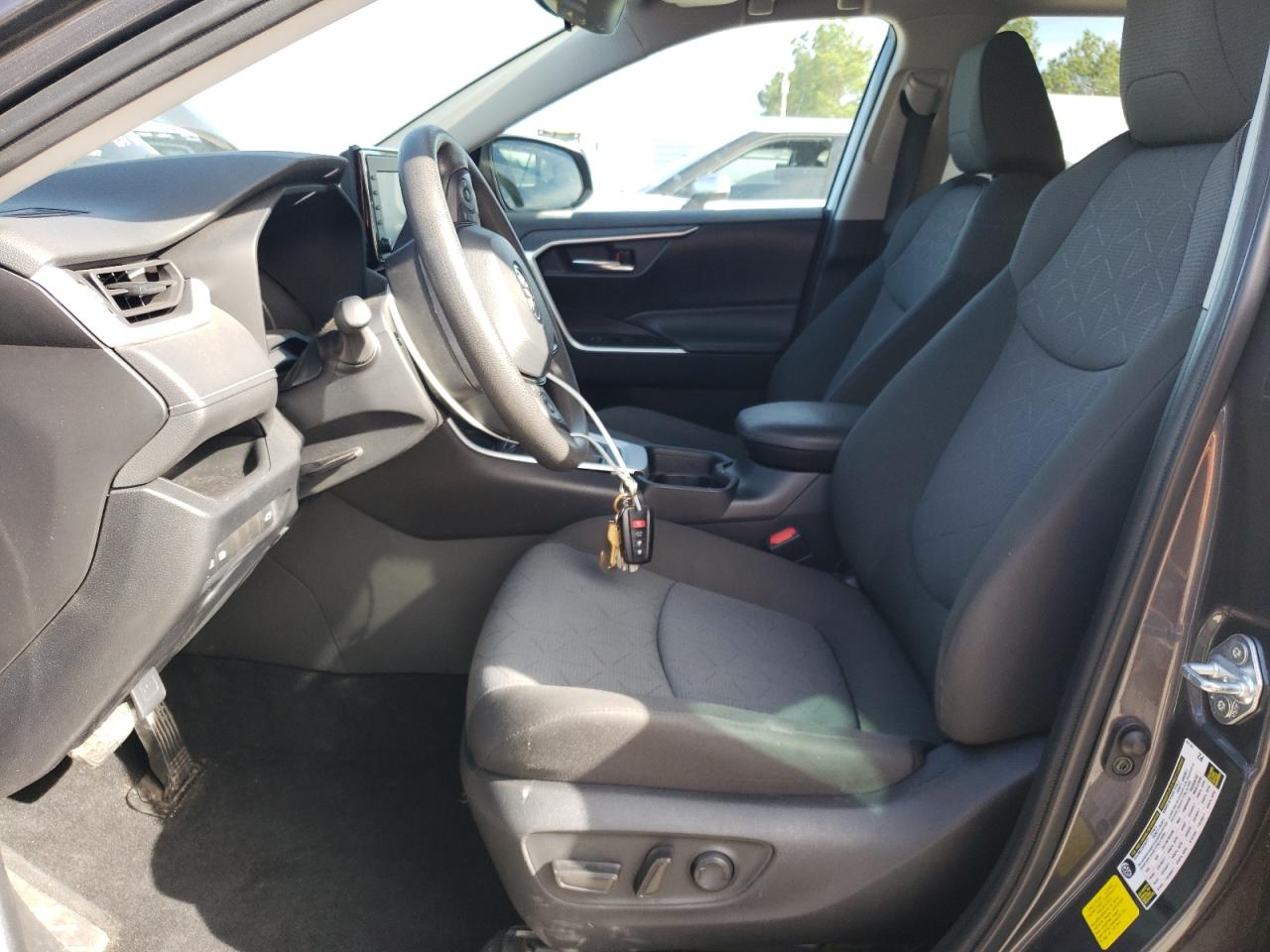2021 Toyota RAV 4 VIN 2T3W1RFV0MW179690 Copart auction photo, front end / side damage thumbnail 7