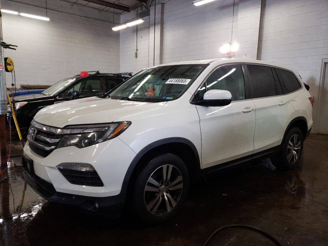 2018 Honda Pilot VIN 5FNYF6H77JB046448