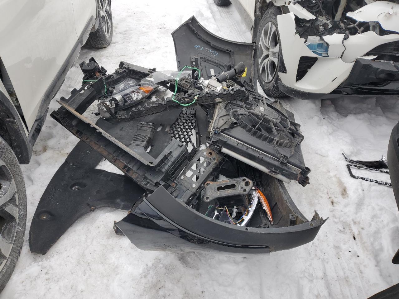 2018 KIA Sorento VIN 5XYPGDA33JG374480 Copart auction photo, front end damage thumbnail 13