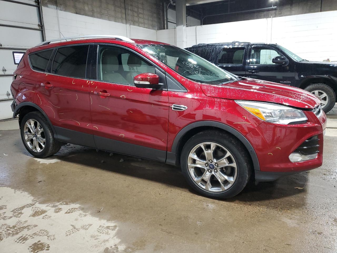 2014 Ford Escape VIN 1FMCU0J90EUA62833 Copart auction photo, front end / rear end damage thumbnail 4