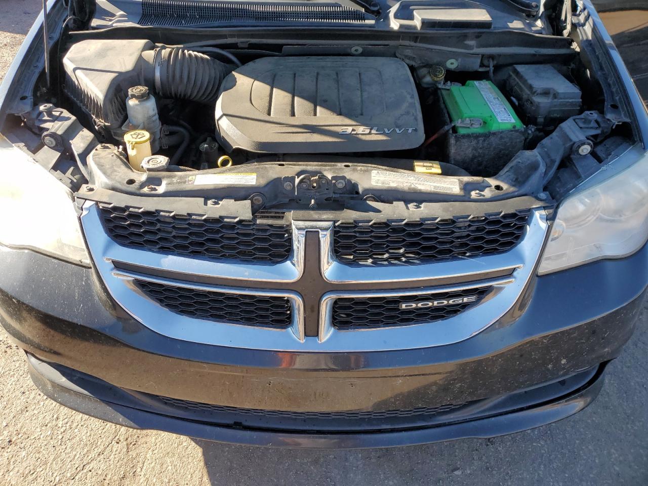 2012 Dodge Caravan VIN 2C4RDGDG6CR113635 Copart auction photo, side / rear end damage thumbnail 12