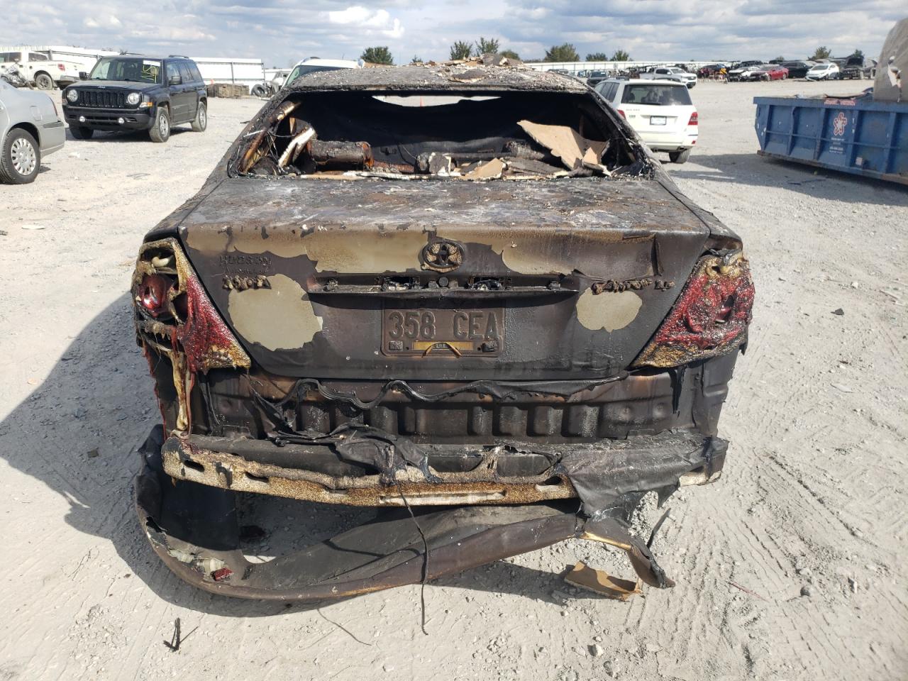 2005 Toyota Camry VIN 4T1BE30K95U001110 Copart auction photo, burn damage thumbnail 6