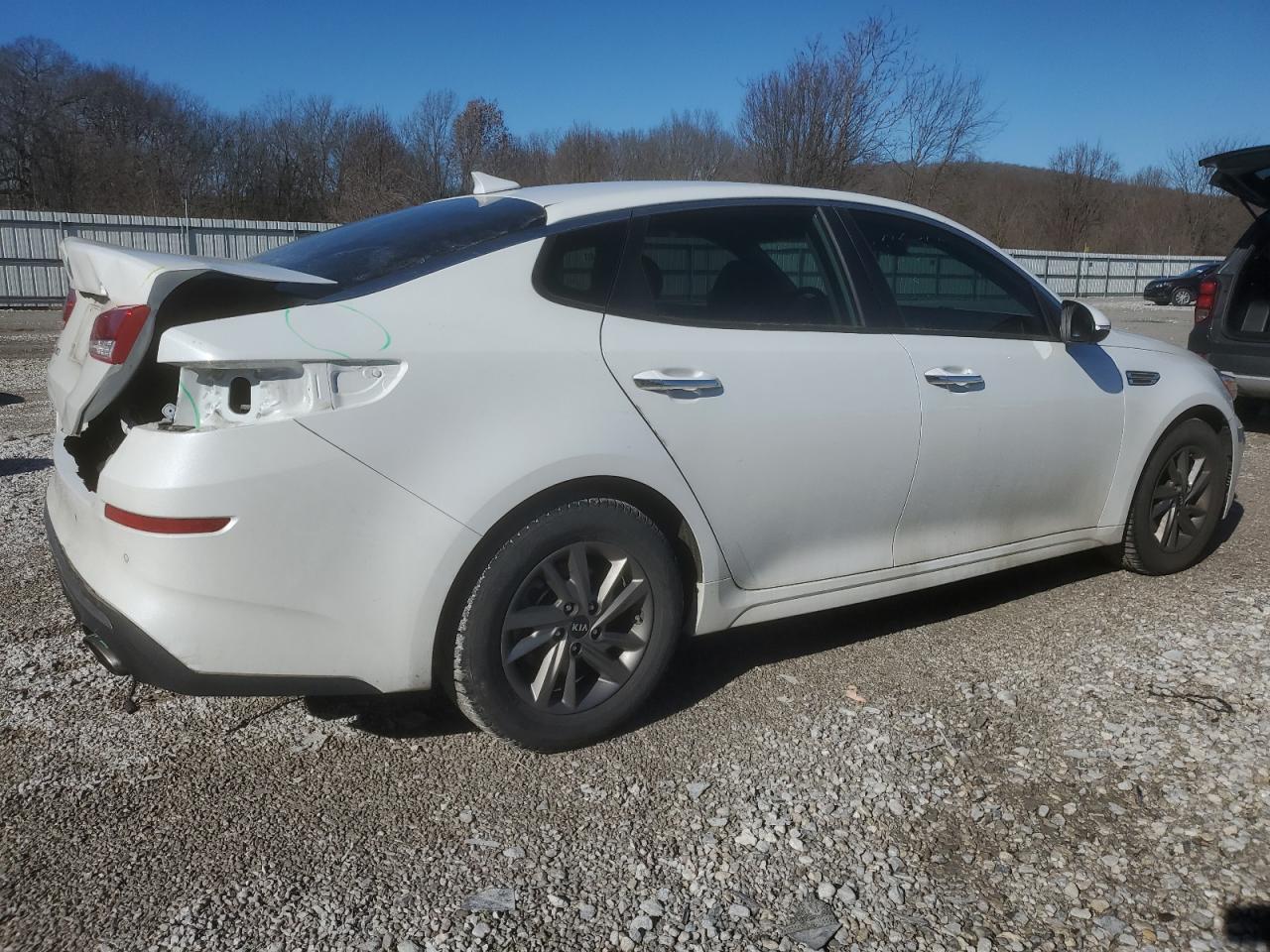 2020 KIA Optima VIN 5XXGT4L38LG439307 Copart auction photo, rear end / front end damage thumbnail 3