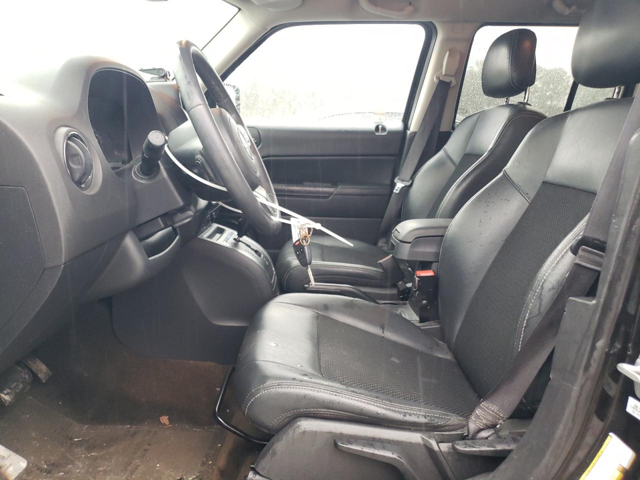 2016 Jeep Liberty (Patriot) VIN 1C4NJPBA5GD667022 Copart auction photo, minor dent/scratches damage thumbnail 7