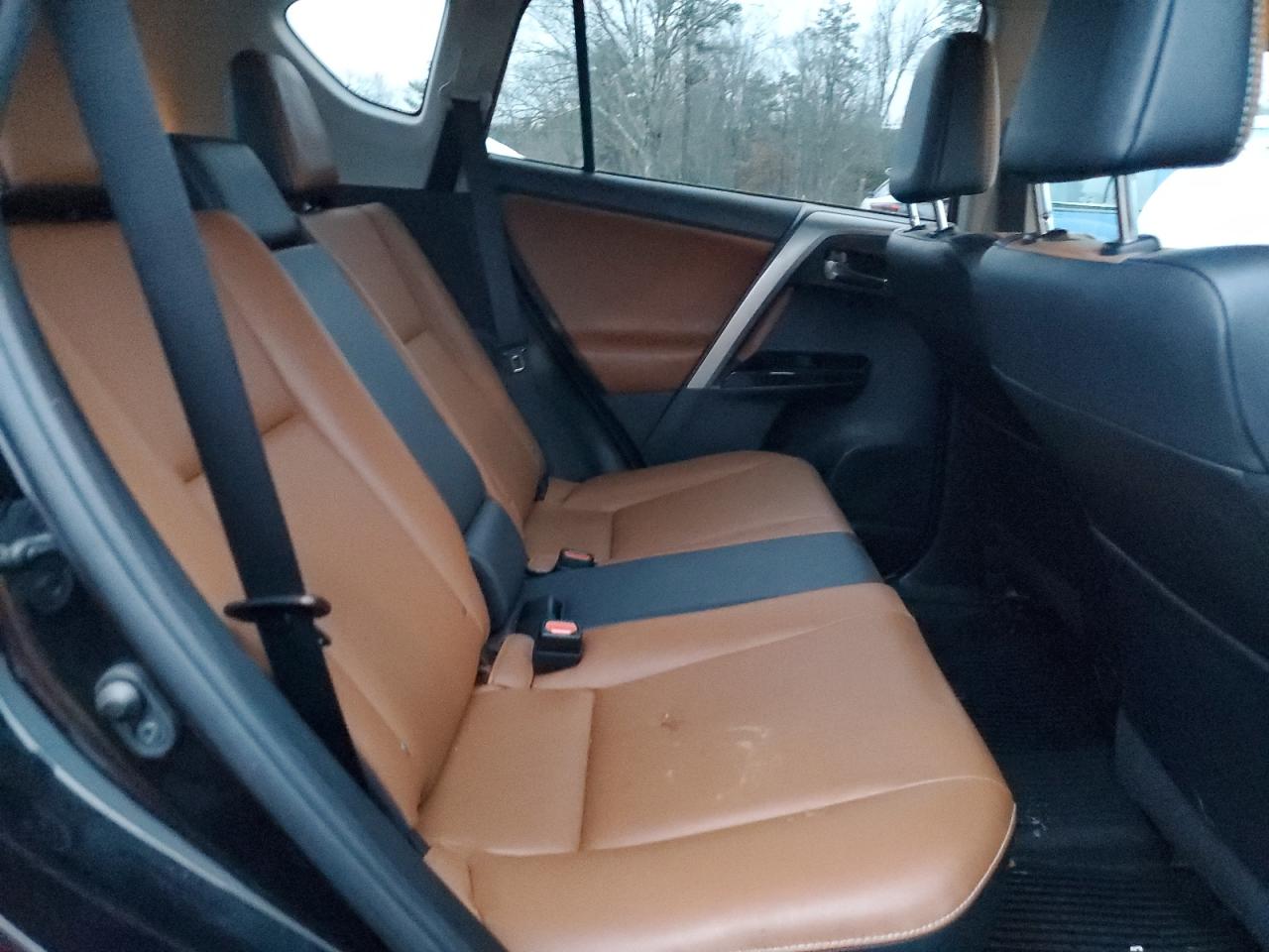 2017 Toyota RAV 4 VIN 2T3DFREV4HW678458 Copart auction photo, front end / undercarriage damage thumbnail 11