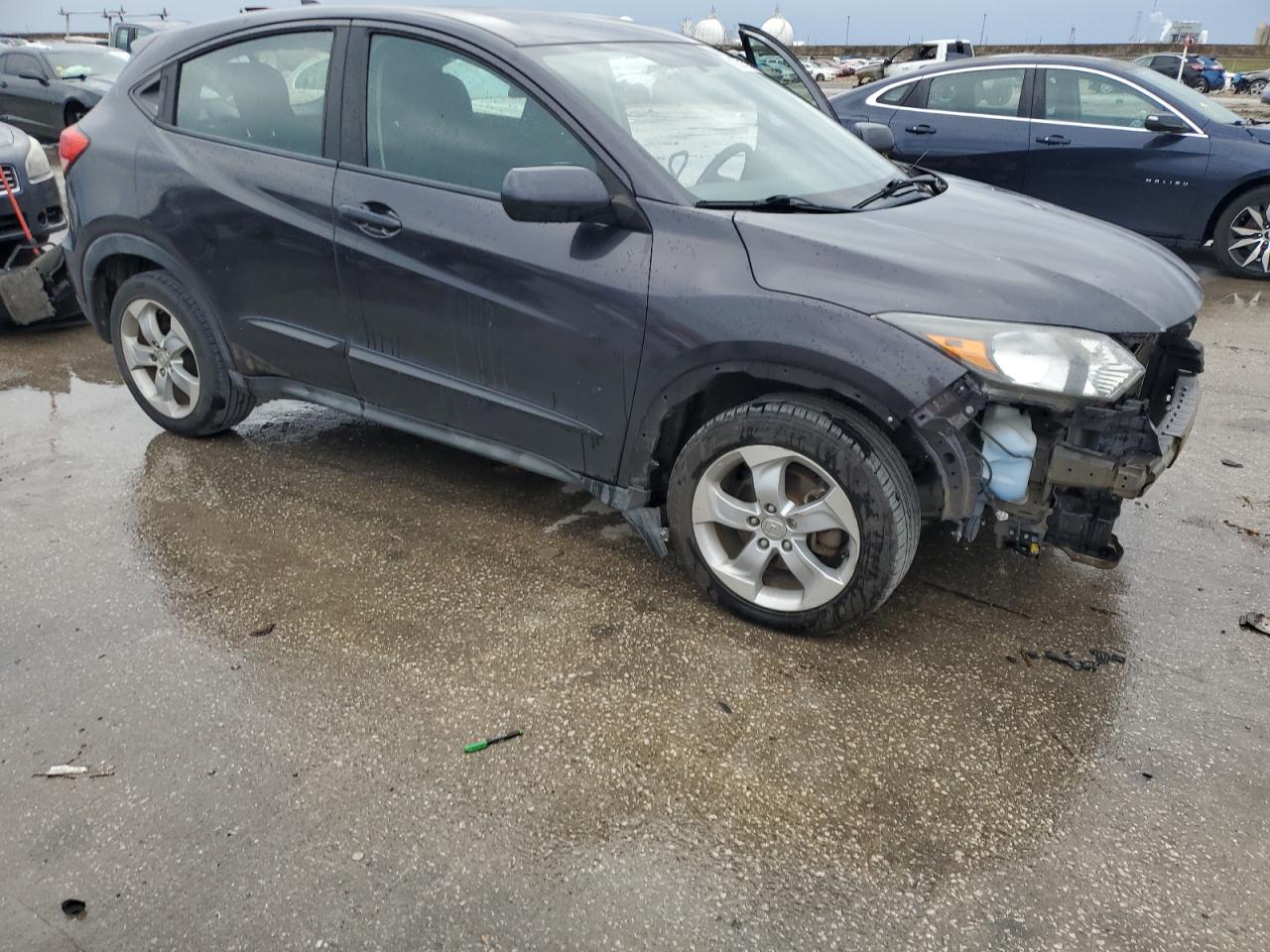 2016 Honda HR-V VIN 3CZRU5H35GM712433 Copart auction photo, front end damage thumbnail 4