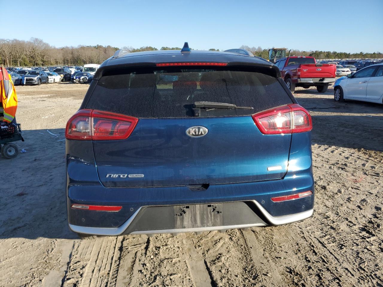 2018 KIA Niro VIN KNDCE3LC8J5164820 Copart auction photo, front end damage thumbnail 6