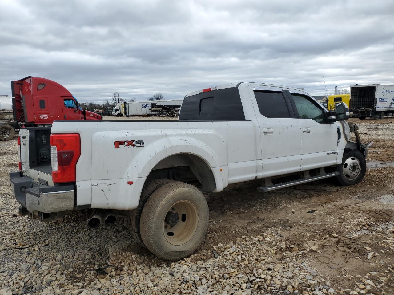 2017 Ford F350 VIN 1FT8W3DT5HEE53858 Copart auction photo, burn - engine / burn - interior damage thumbnail 3