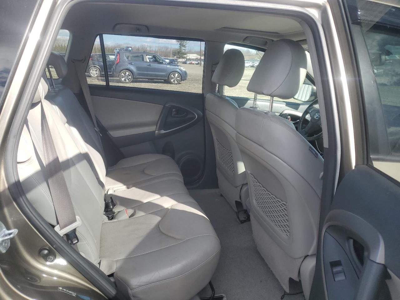 2010 Toyota RAV 4 VIN JTMDF4DV4AD039195 Copart auction photo, front end damage thumbnail 11