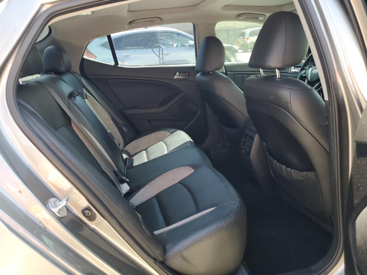 2012 KIA Optima VIN 5XXGR4A64CG075608 Copart auction photo, front end / minor dent/scratches damage thumbnail 10