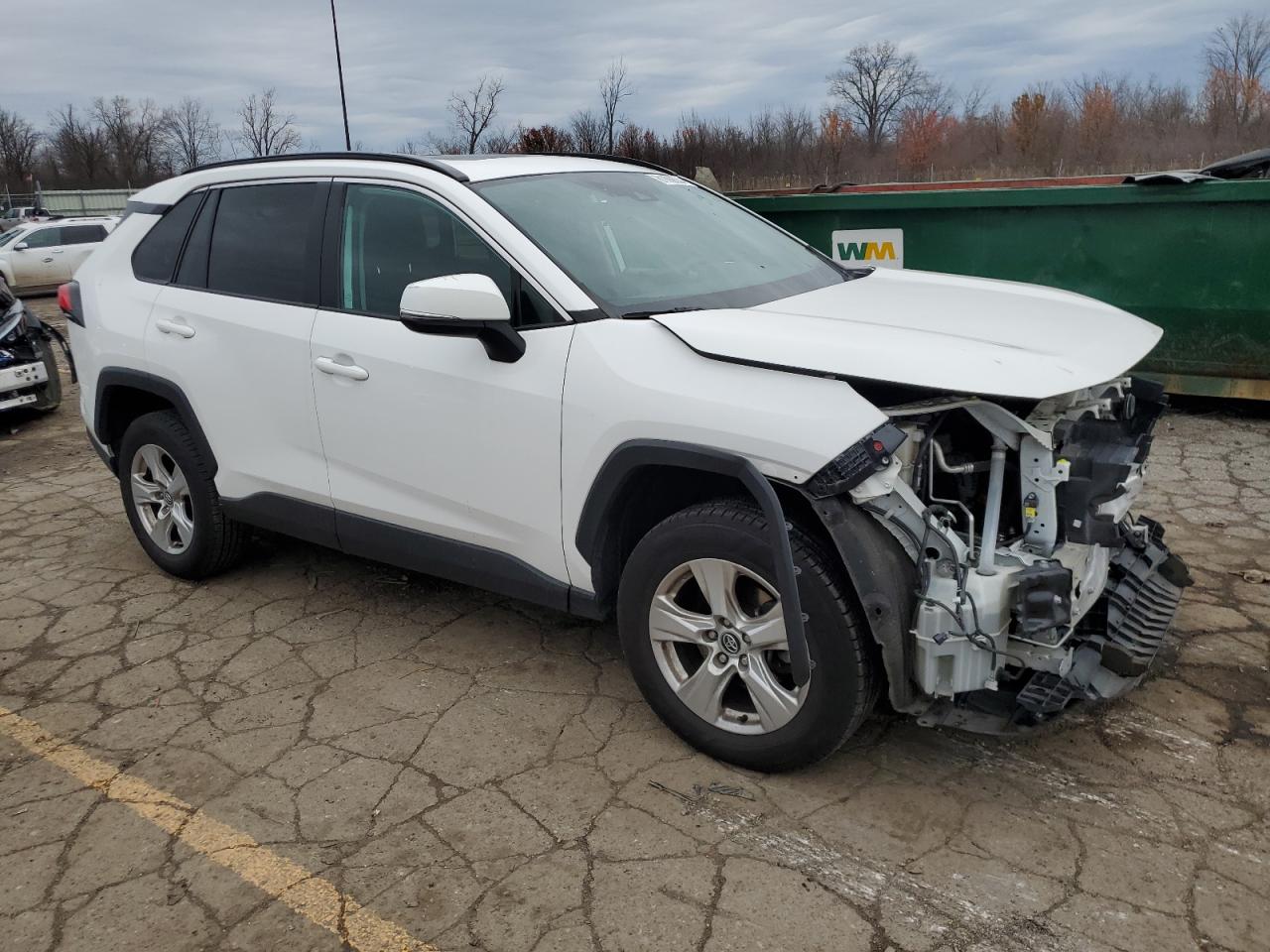 2020 Toyota RAV 4 VIN 2T3P1RFV9LC112526 Copart auction photo, front end damage thumbnail 4