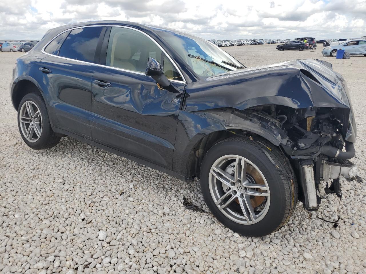 2015 Porsche Macan VIN WP1AB2A52FLB58995 Copart auction photo, front end / side damage thumbnail 4
