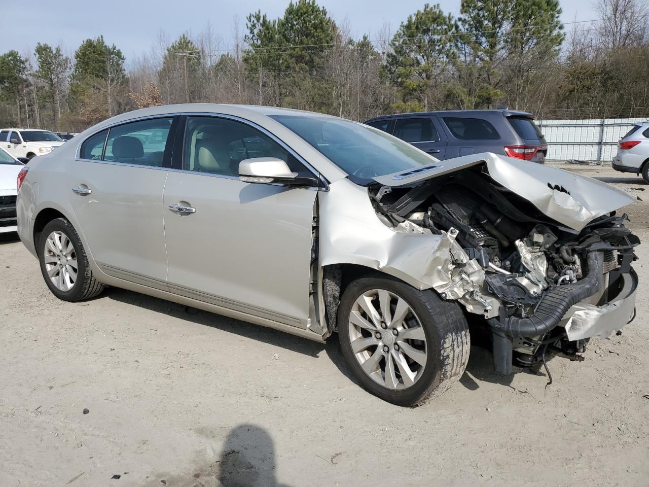 2014 Buick LaCrosse VIN 1G4GB5GR7EF191703 Copart auction photo, front end / minor dent/scratches damage thumbnail 4