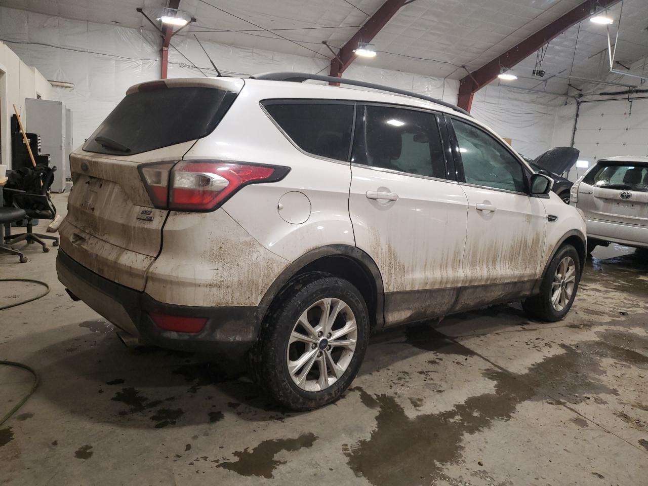 2017 Ford Escape VIN 1FMCU9GD8HUB33670 Copart auction photo, side / rear end damage thumbnail 3