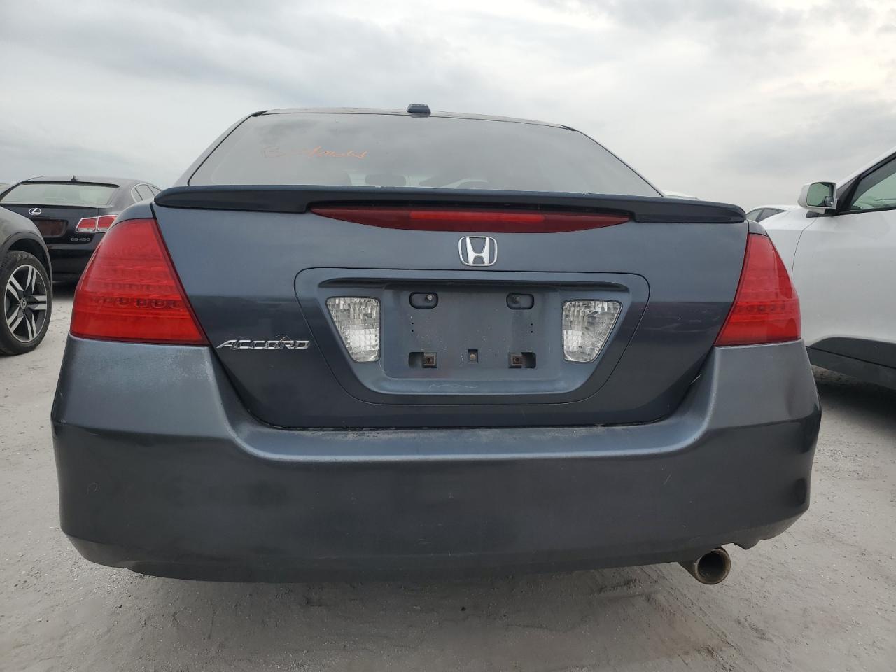 2007 Honda Accord VIN 1HGCM56807A204413 Copart auction photo, water/flood damage thumbnail 6