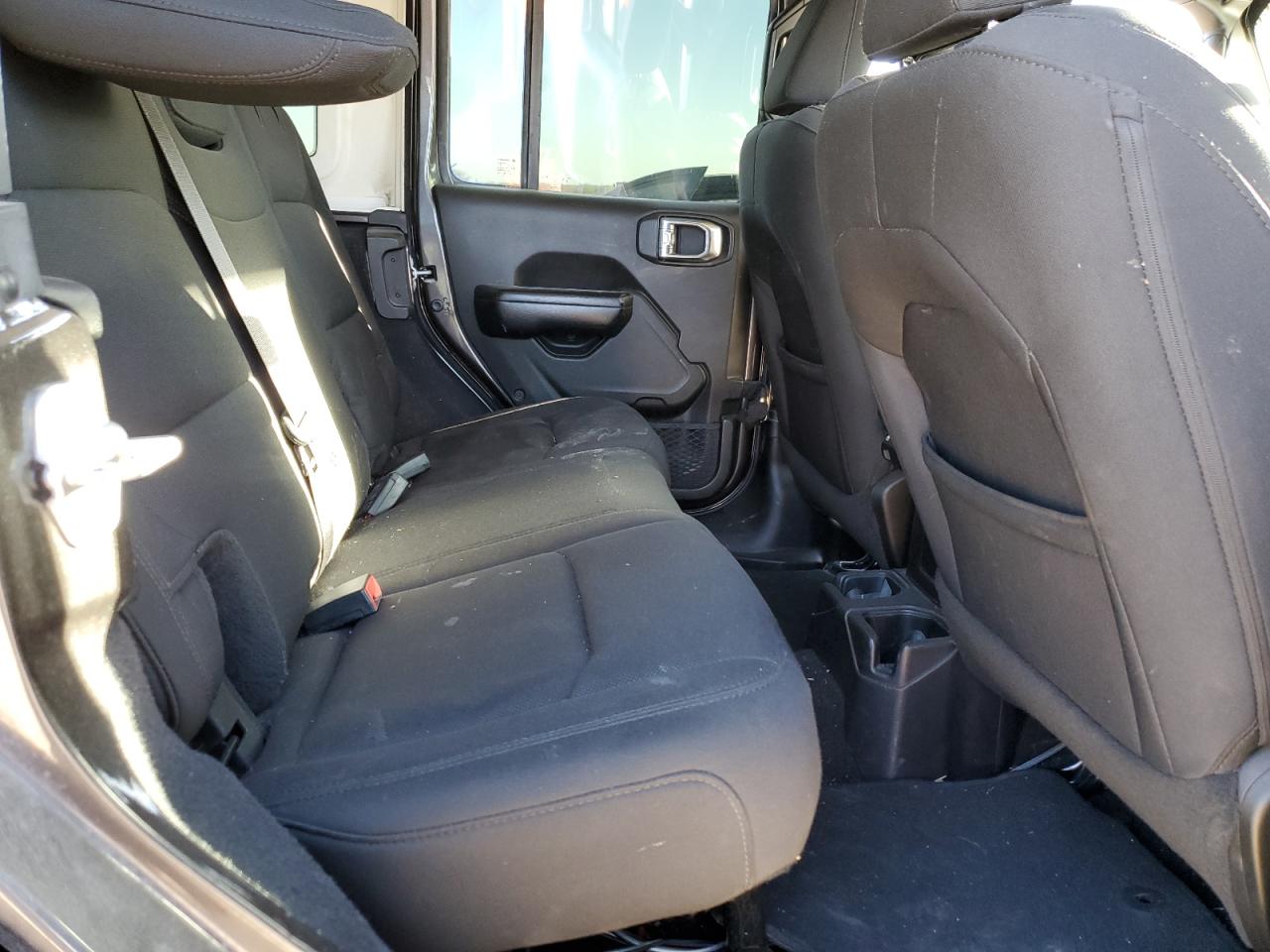2019 Jeep Wrangler VIN 1C4HJXDN1KW643889 Copart auction photo, normal wear / minor dent/scratches damage thumbnail 10