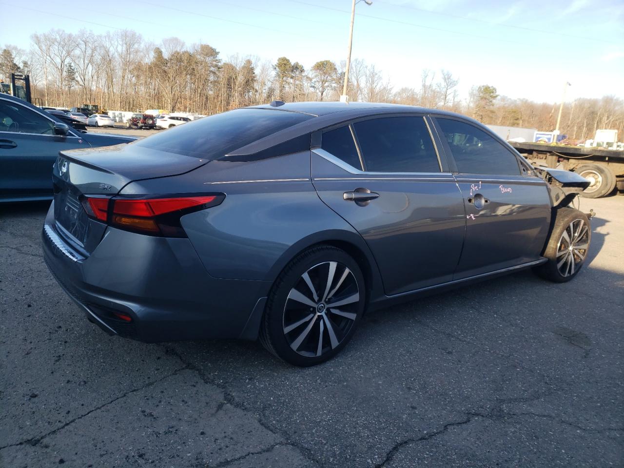 2020 Nissan Altima VIN 1N4BL4CV3LC181845 Copart auction photo, front end damage thumbnail 3