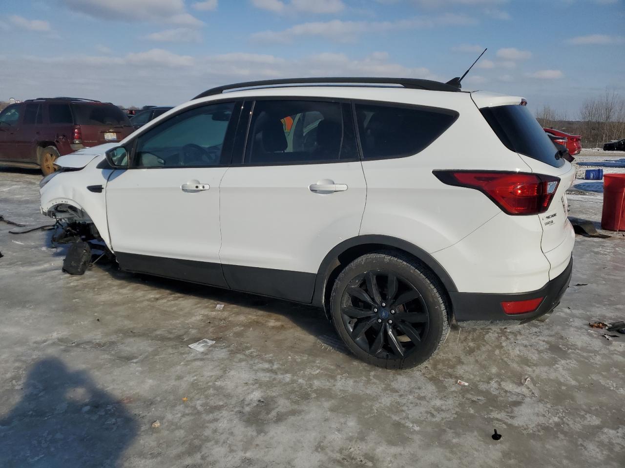2019 Ford Escape VIN 1FMCU9GD1KUA97876 Copart auction photo, front end damage thumbnail 2
