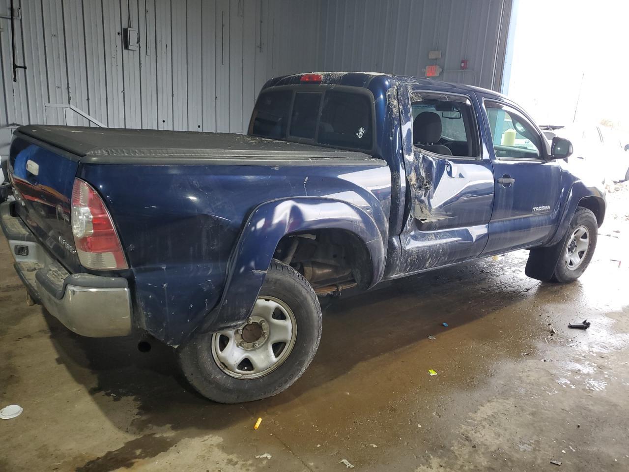2013 Toyota Tacoma VIN 3TMLU4EN5DM104550 Copart auction photo, side / rear end damage thumbnail 3