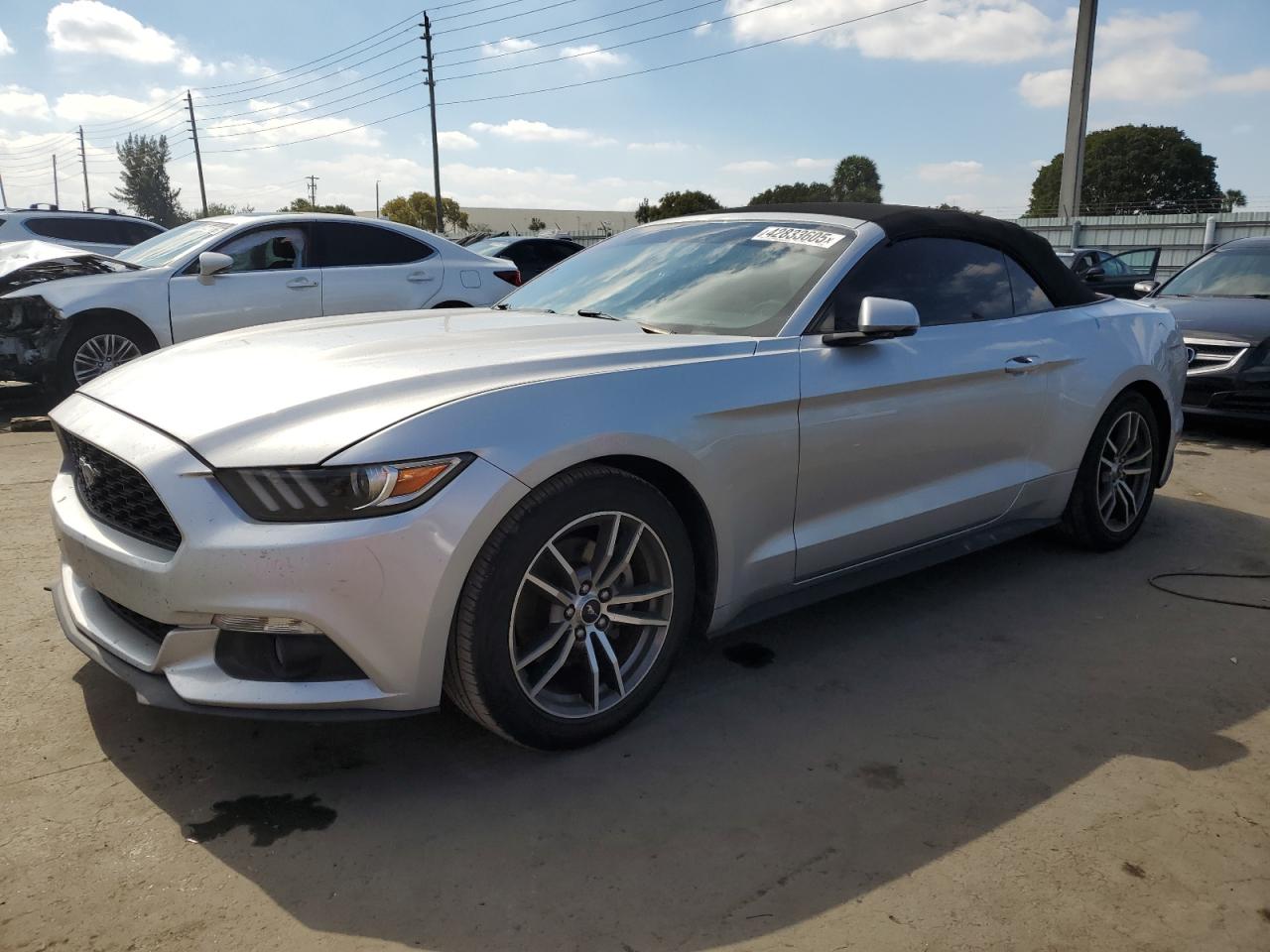2016 Ford Mustang VIN 1FATP8UH4G5295887