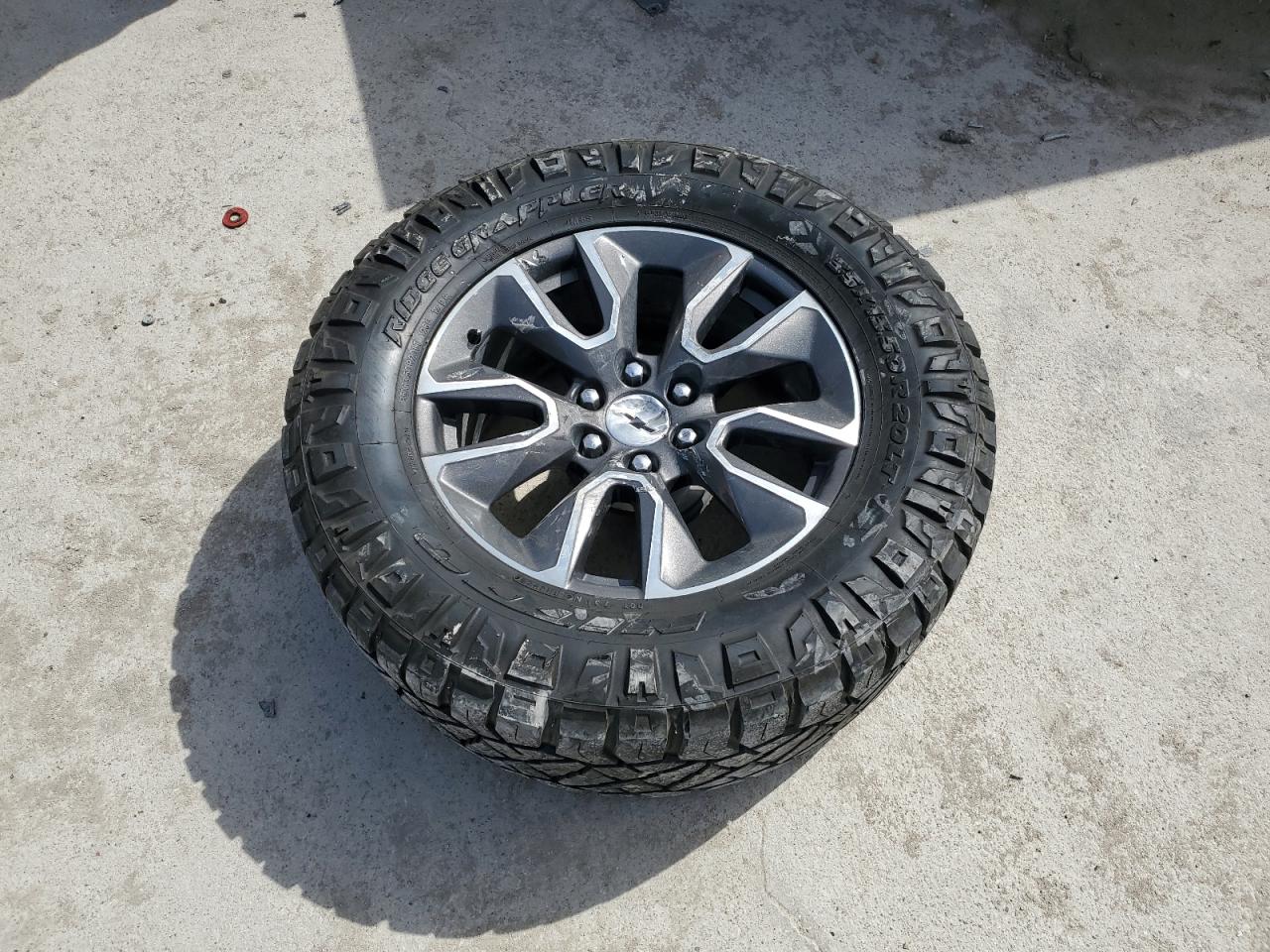 2021 Chevrolet Silverado VIN 3GCUYEED0MG331777 Copart auction photo, rear end / minor dent/scratches damage thumbnail 12