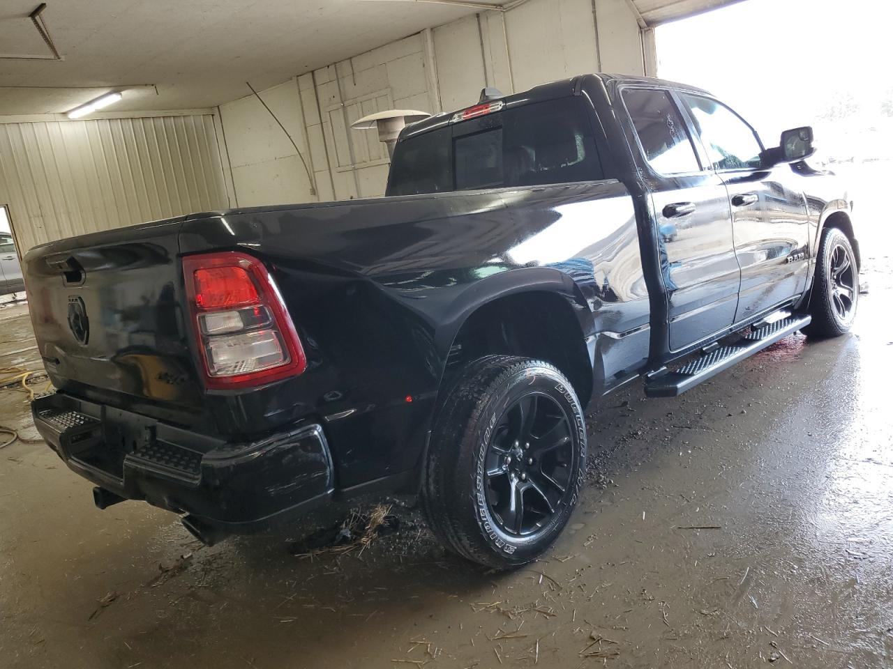 2022 RAM 1500 VIN 1C6SRFBT5NN140460 Copart auction photo, front end / side damage thumbnail 3