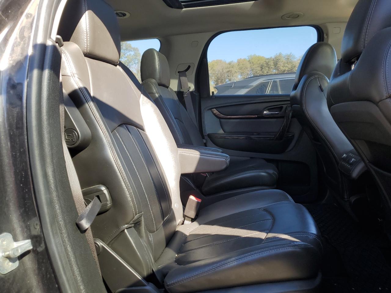 2015 GMC Acadia VIN 1GKKVTKD2FJ384608 Copart auction photo, front end damage thumbnail 11