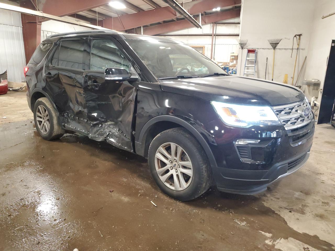 2018 Ford Explorer VIN 1FM5K8D82JGB29263 Copart auction photo, side / mechanical damage thumbnail 4