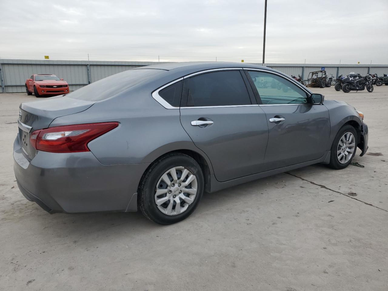 2018 Nissan Altima VIN 1N4AL3AP3JC106750 Copart auction photo, front end / rear end damage thumbnail 3