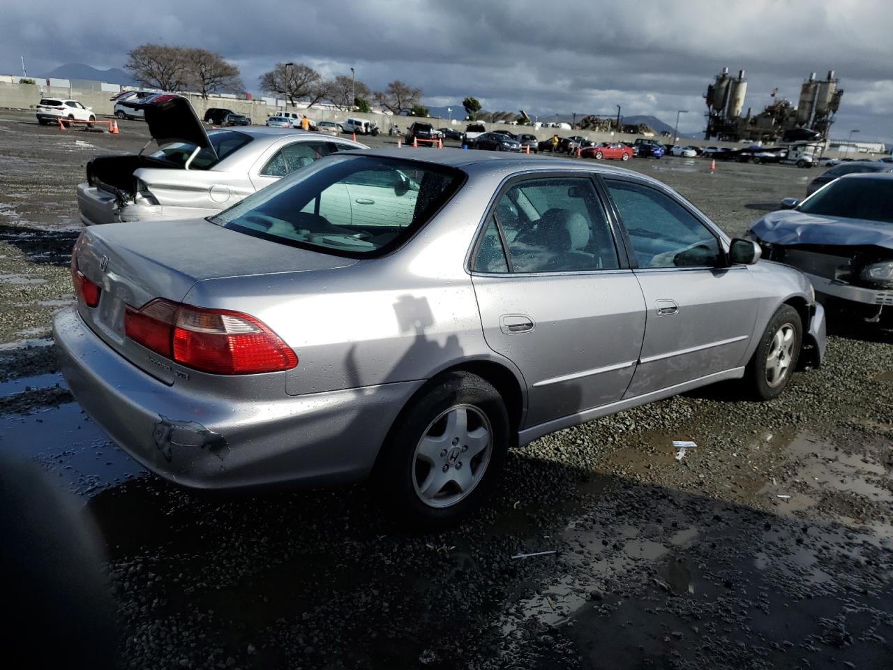 2000 Honda Accord VIN 1HGCG1652YA012076 Copart auction photo, all over damage thumbnail 3