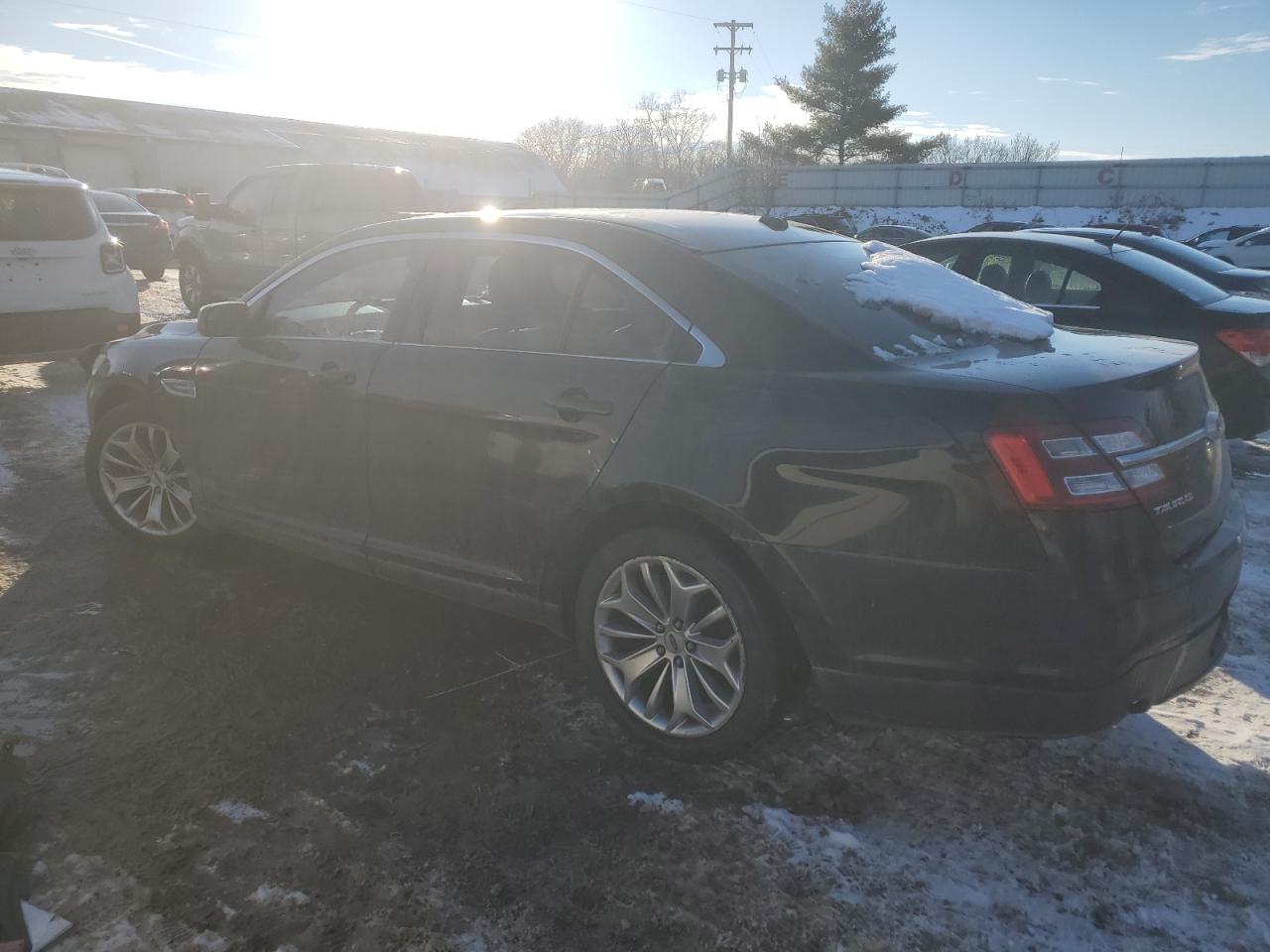 2015 Ford Taurus VIN 1FAHP2F86FG172093 Copart auction photo, side / minor dent/scratches damage thumbnail 2