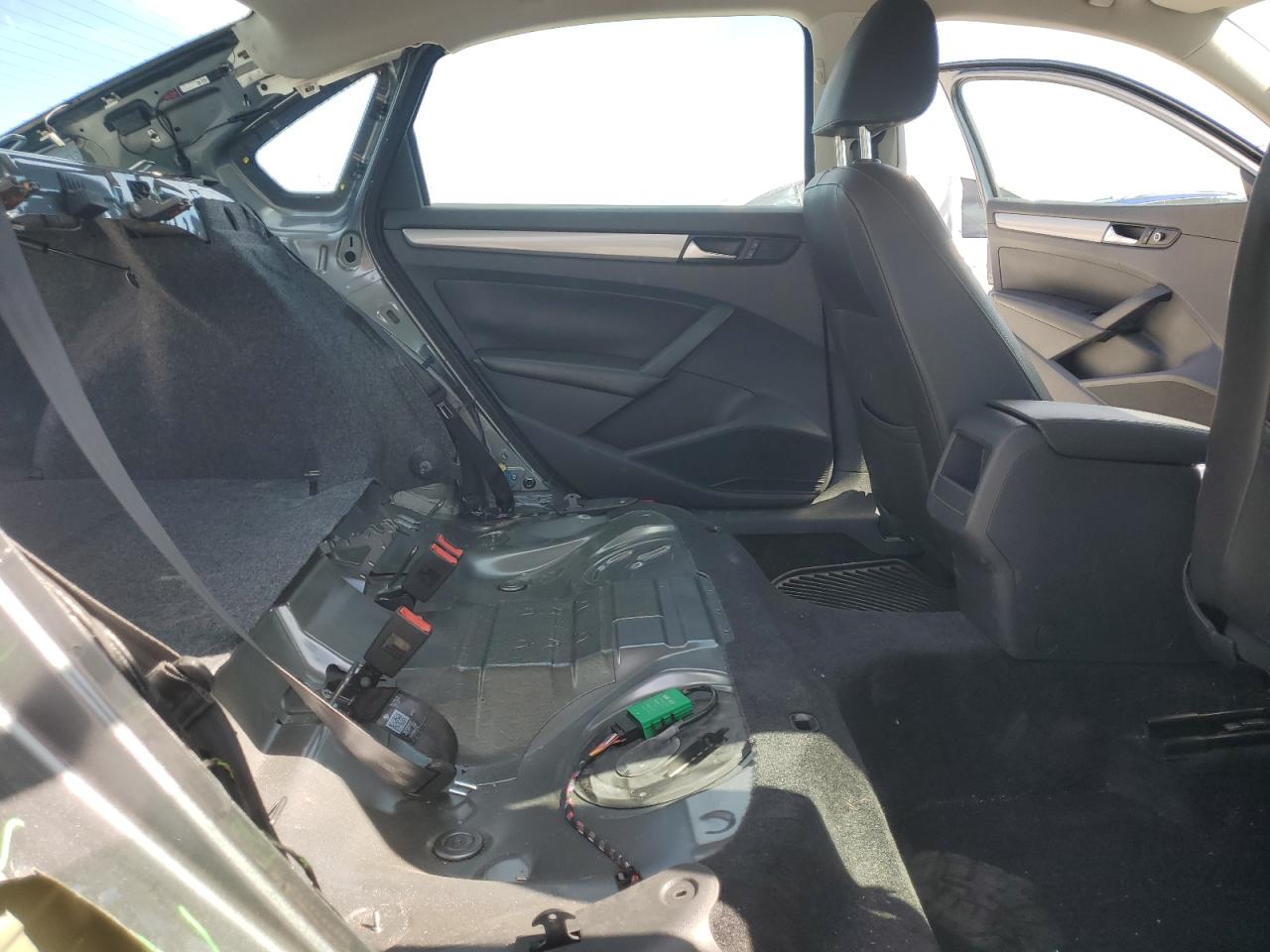 2015 Volkswagen Passat VIN 1VWAS7A30FC019670 Copart auction photo, side / rear end damage thumbnail 10