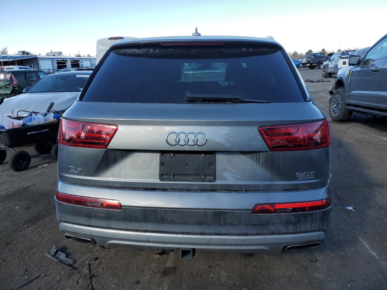 2017 Audi Q7 VIN WA1AAAF78HD015713 Copart auction photo, front end damage thumbnail 6