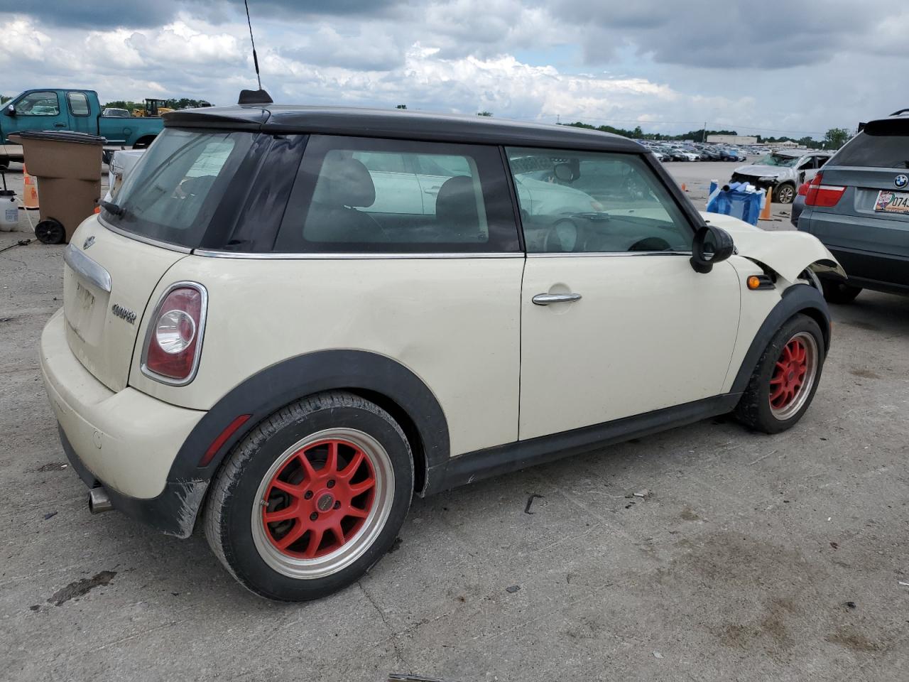 2013 MINI Cooper VIN WMWSU3C54DT688849 Copart auction photo, front end / minor dent/scratches damage thumbnail 3