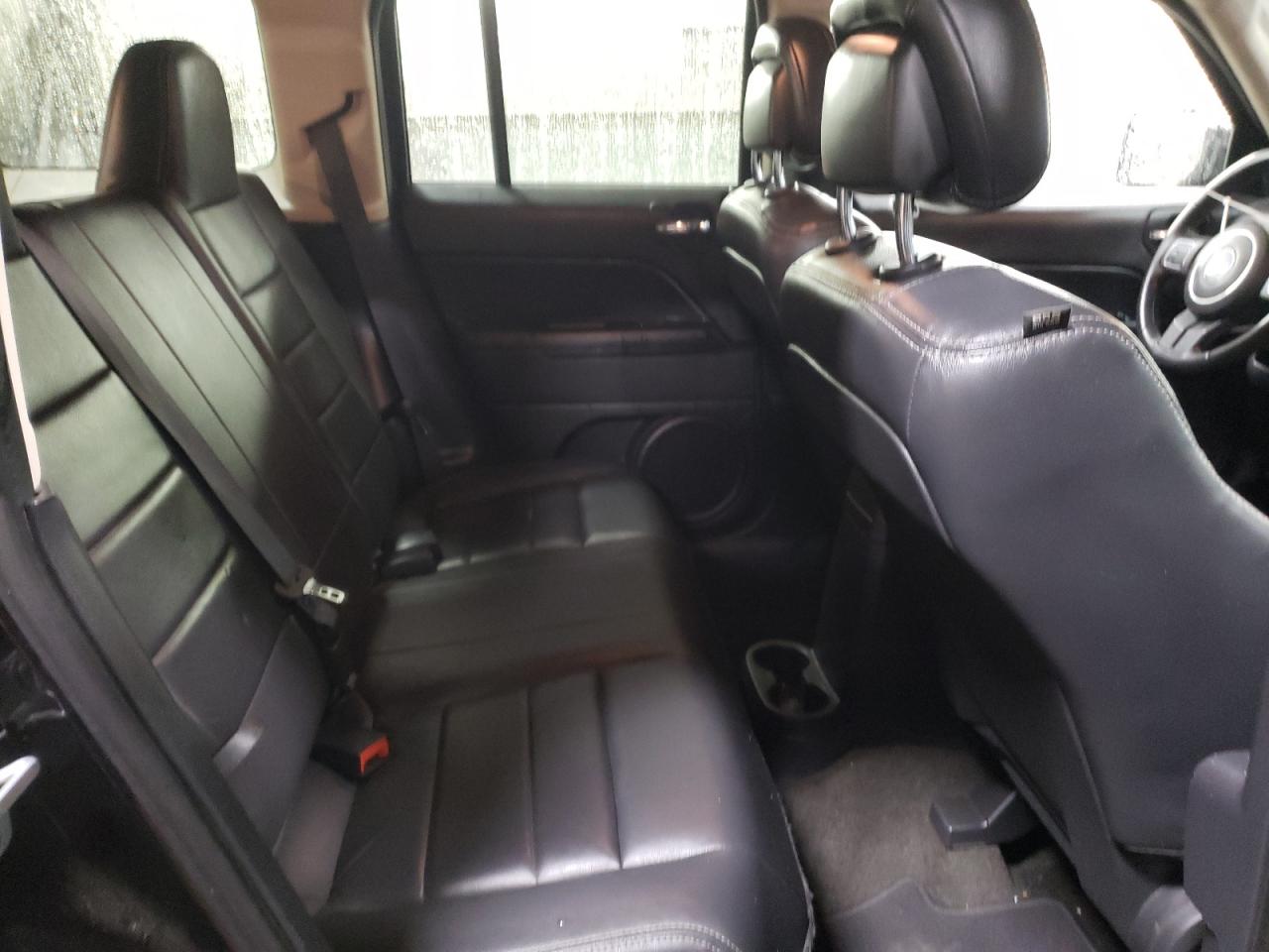 2015 Jeep Liberty (Patriot) VIN 1C4NJRFB5FD248925 Copart auction photo, side / rear end damage thumbnail 10