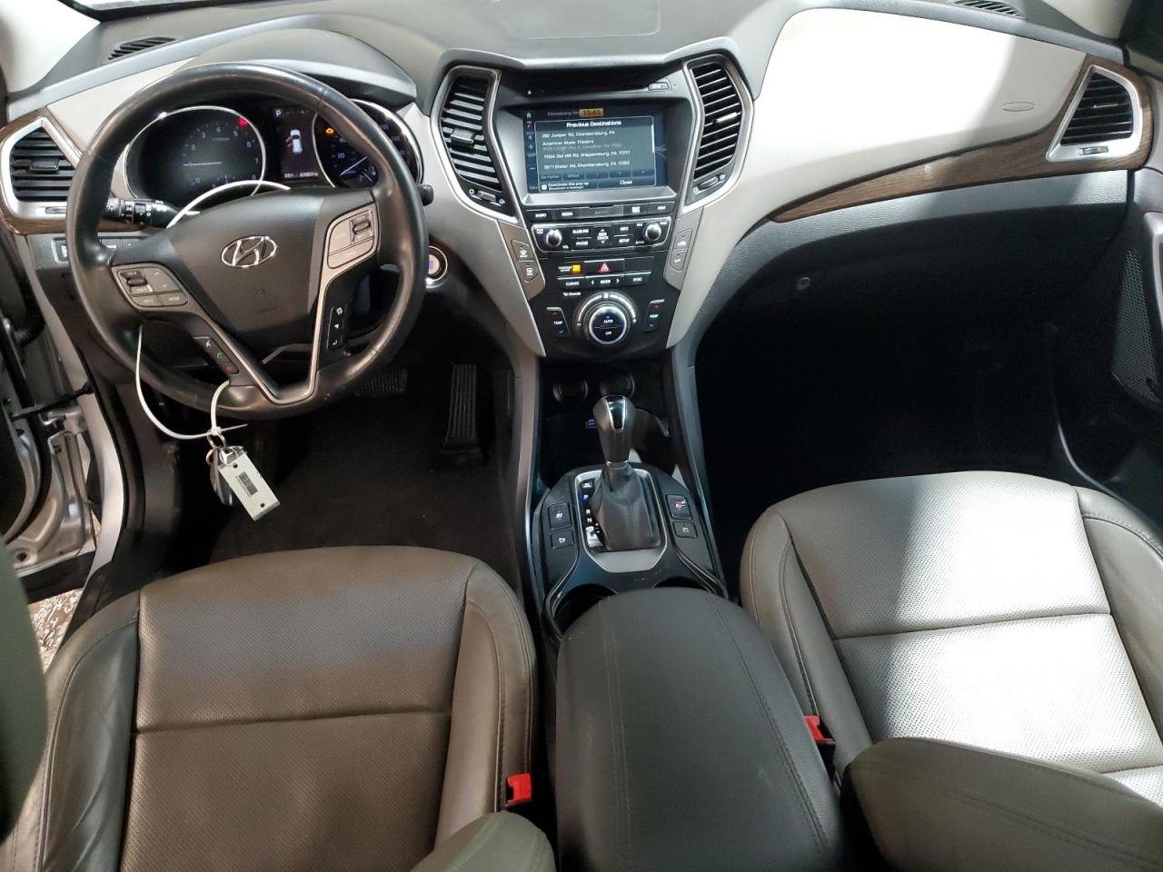 2017 Hyundai Santa Fe VIN 5XYZWDLA9HG384612 Copart auction photo, normal wear damage thumbnail 8