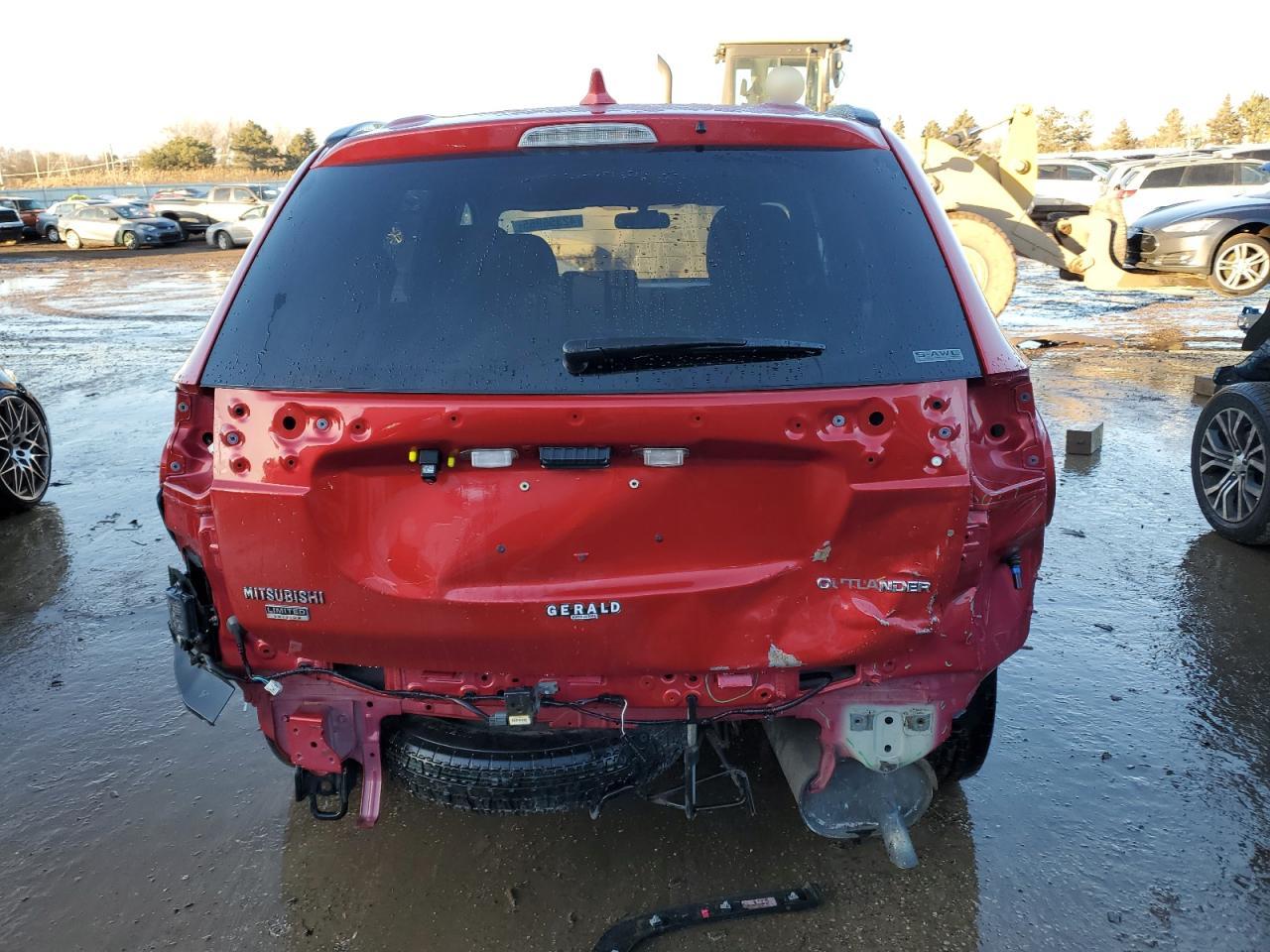 2018 Mitsubishi Outlander VIN JA4AZ3A35JZ064661 Copart auction photo, rear end / minor dent/scratches damage thumbnail 6